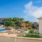 아파트 Bright 2br With Pool Near By Lovelystay